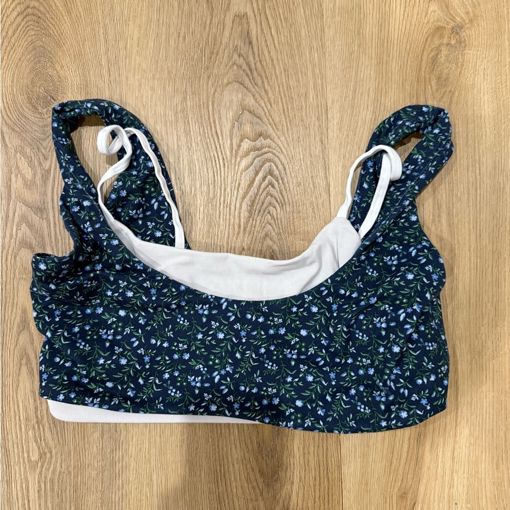 Abercrombie sports bra